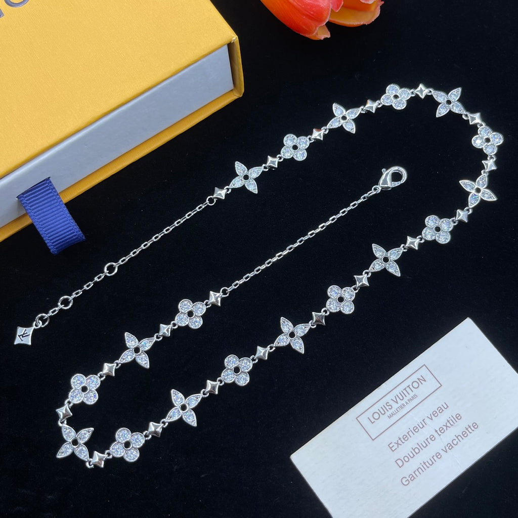 14E969X  Popular   Necklaces