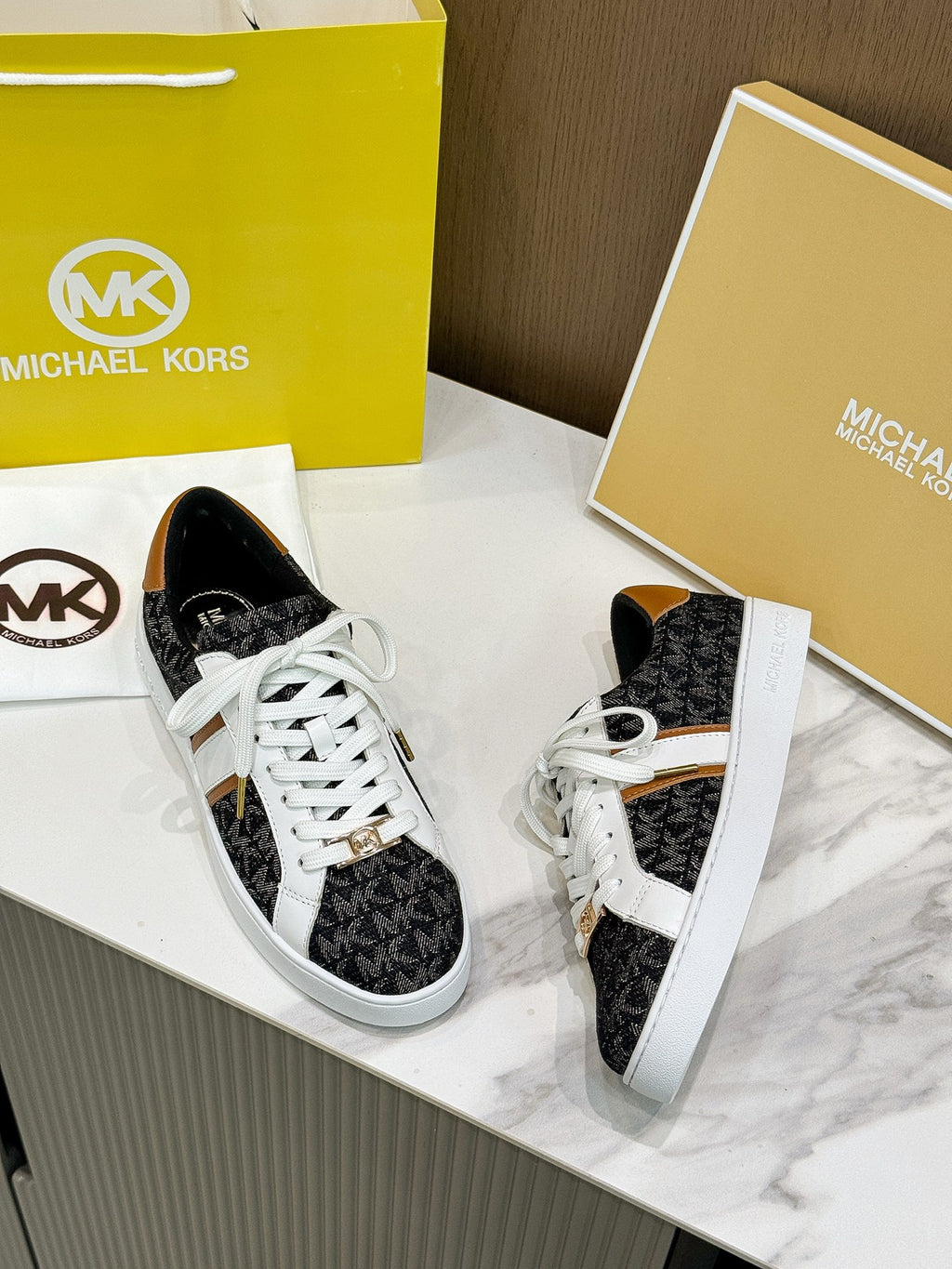 285ZA48Z Popular high-quality shoes