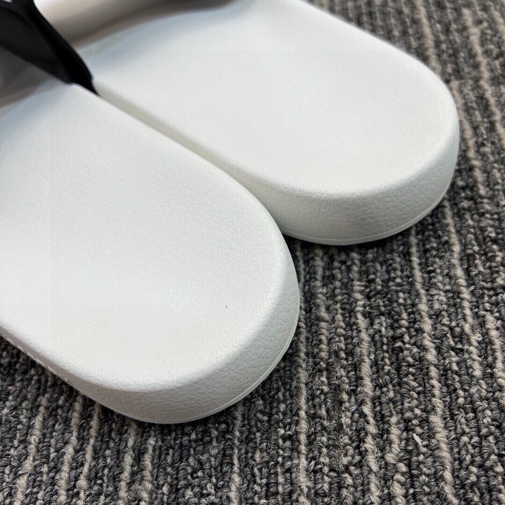 535ZR256Z Popular Slippers