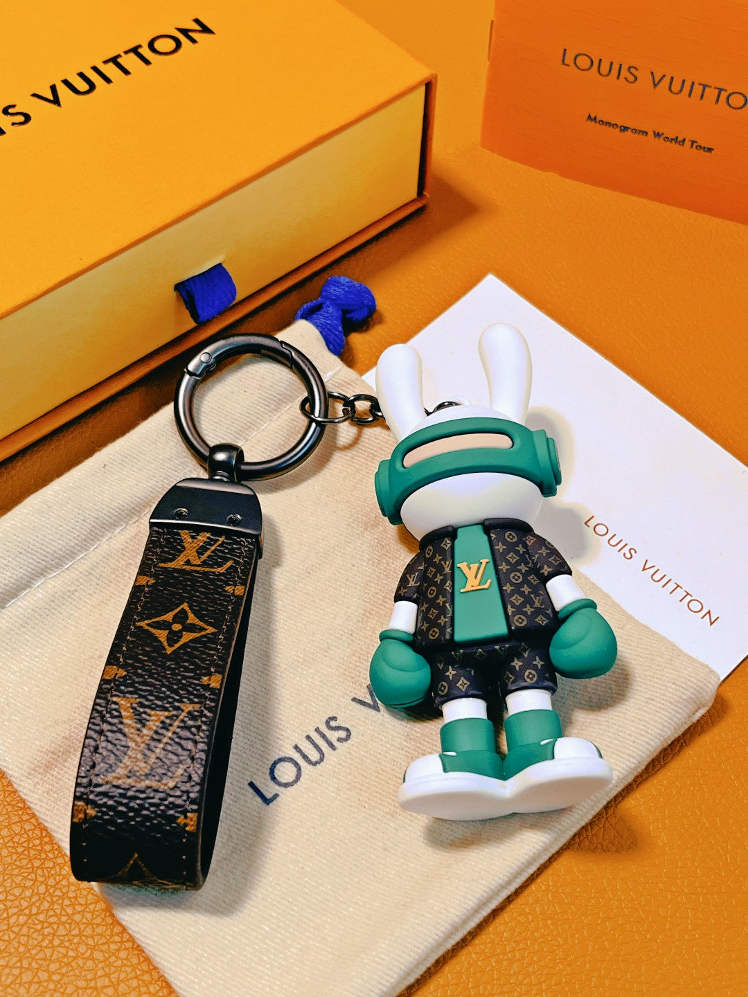 35RE14A Popular bag 's charms accessories