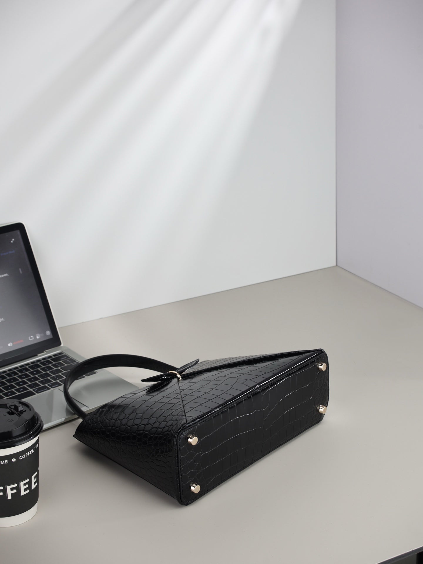 136PD90B Popular leather bag