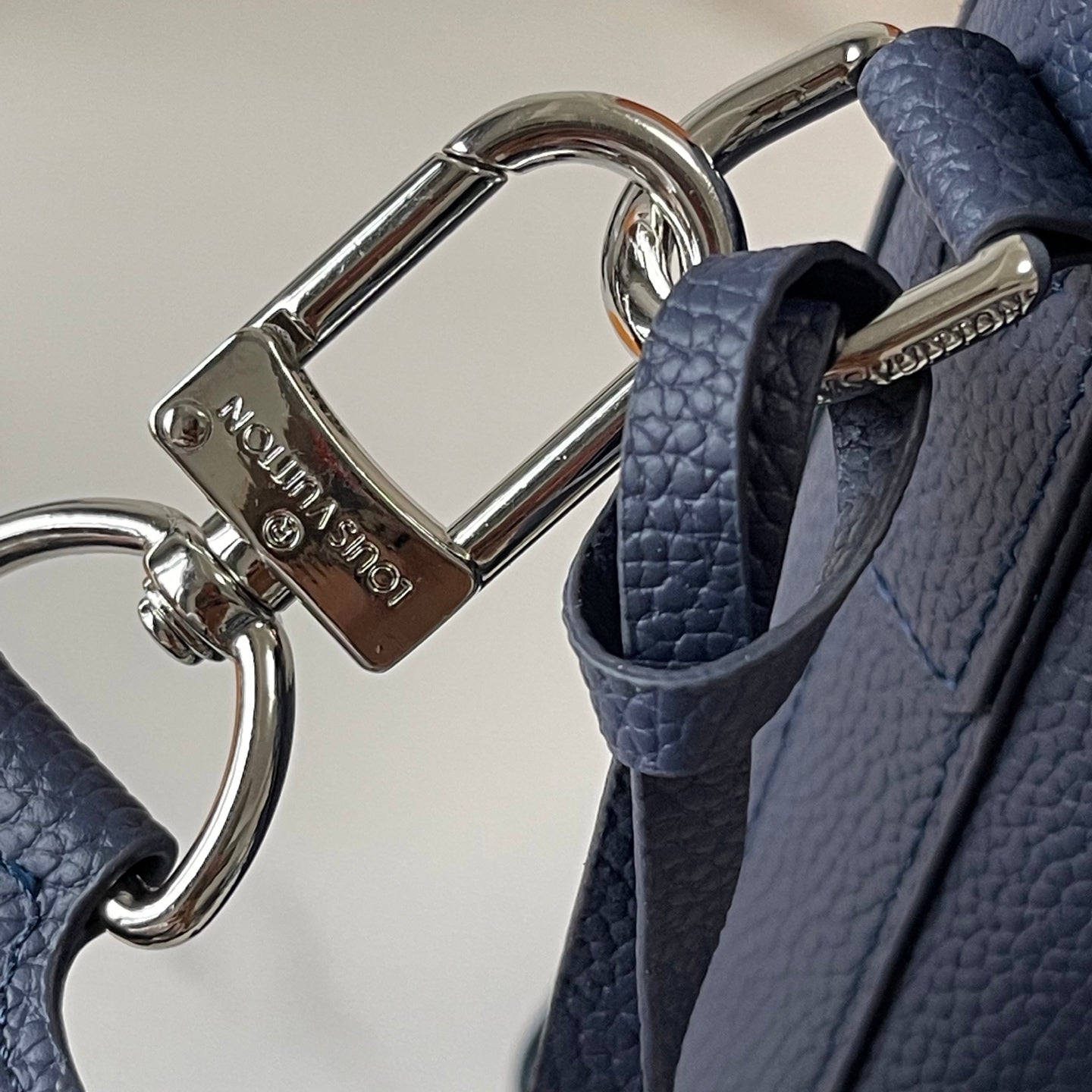 136PE78B Popular leather bag