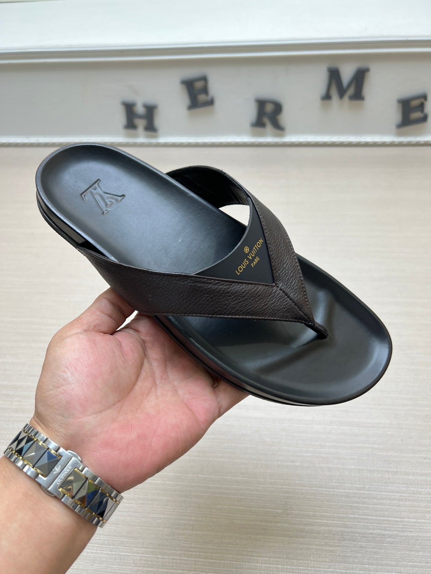 54E85Z Popular slippers