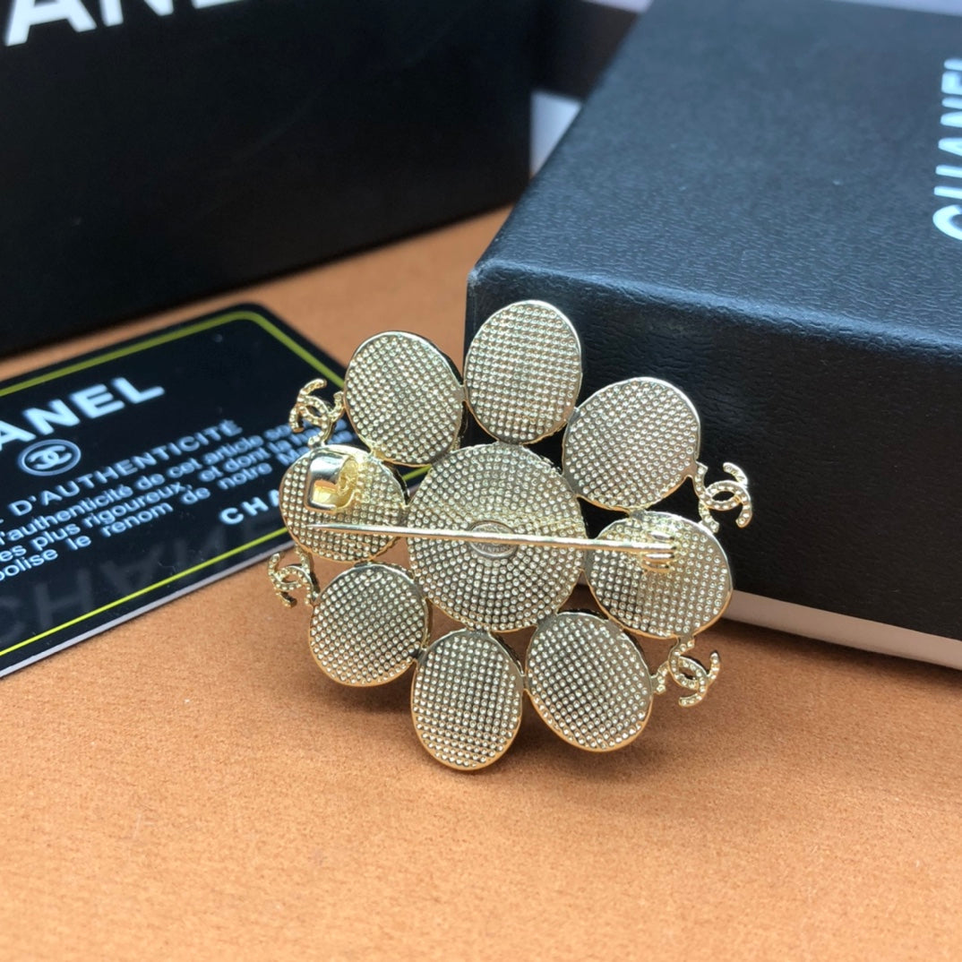 14C852X   Popular Brooch