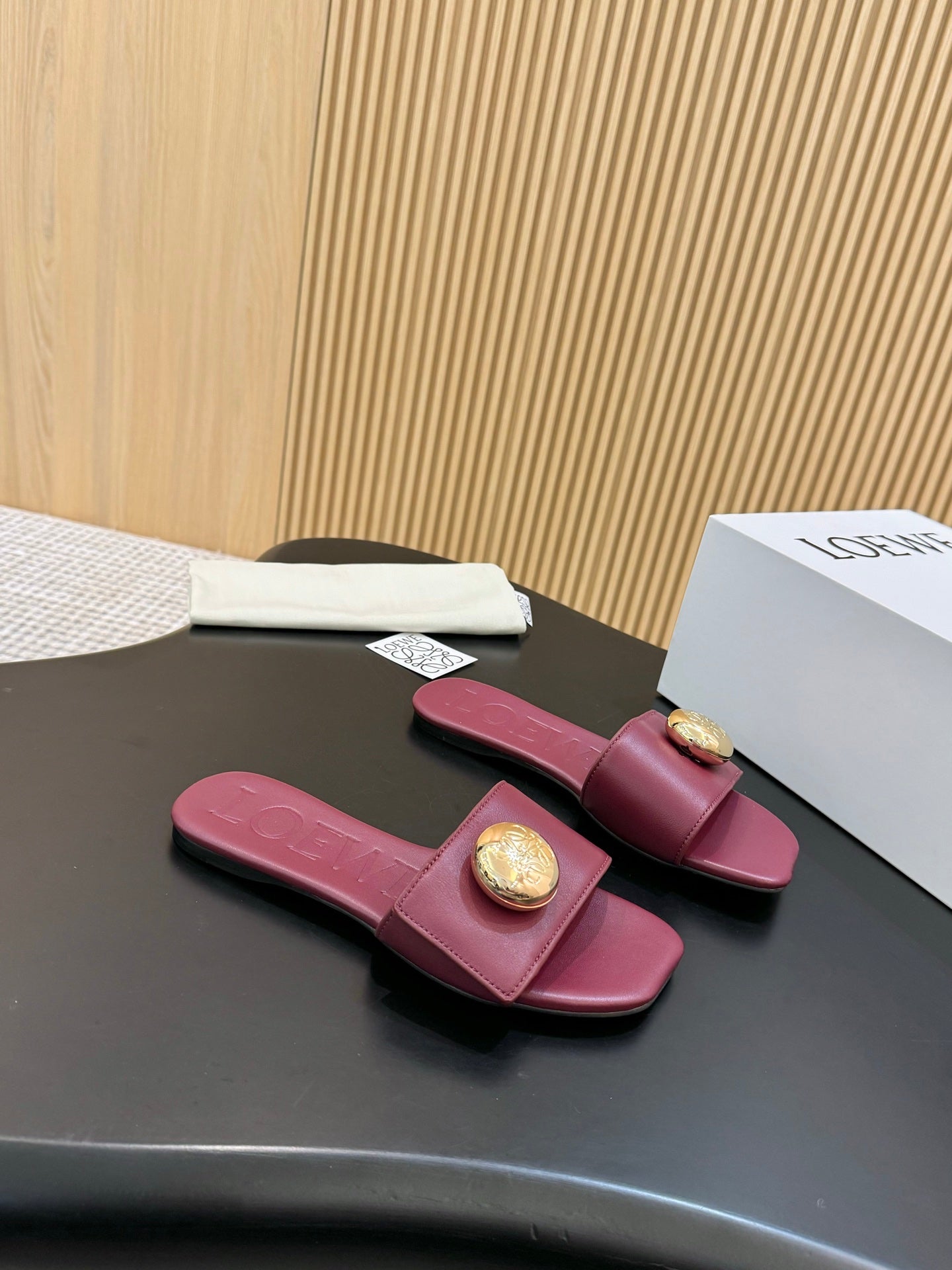 Z2X66V18 Popular high-quality leather Shoes