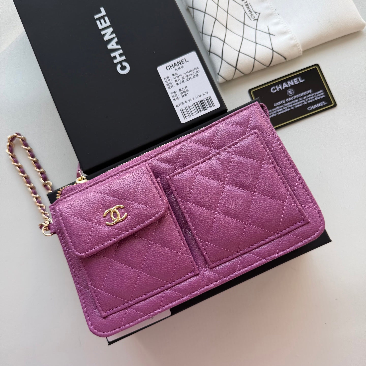 146PC22B Popular leather bag