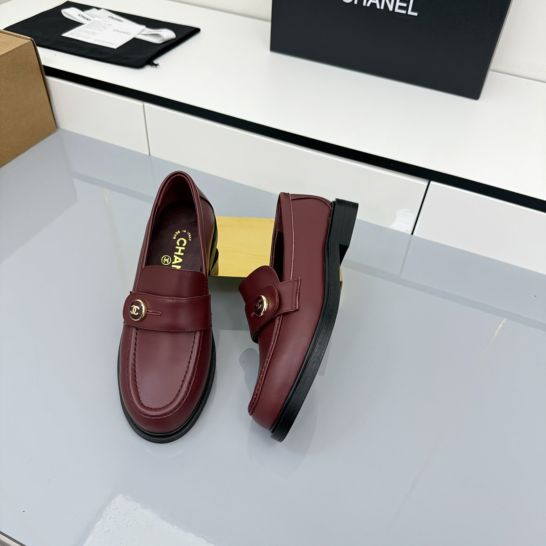 2105QC390Z Popular high-quality leather Shoes