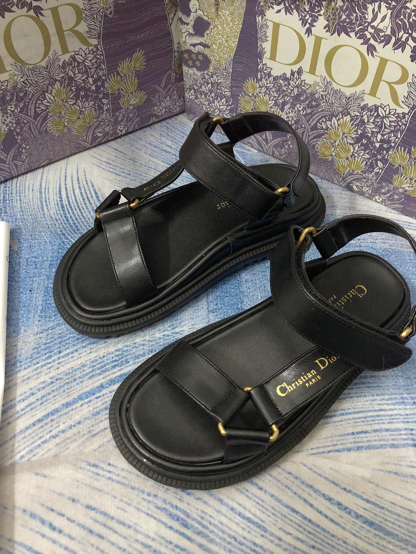 14D8Z Popular sandals