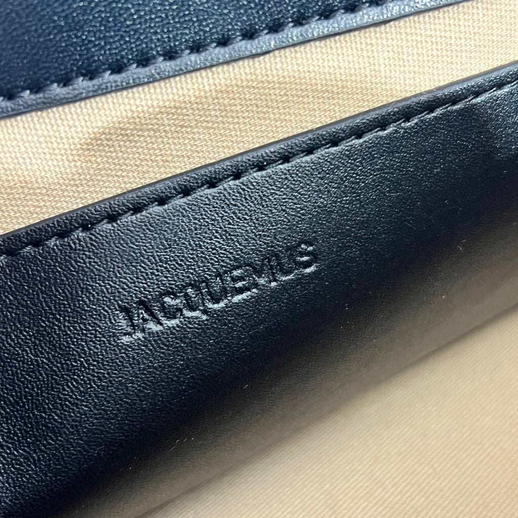 B1P46A158 Popular leather bags