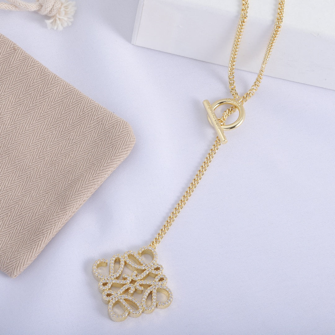 175RA37X Popular    Necklaces