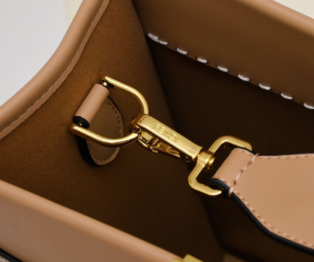 136PF104B Popular leather bag