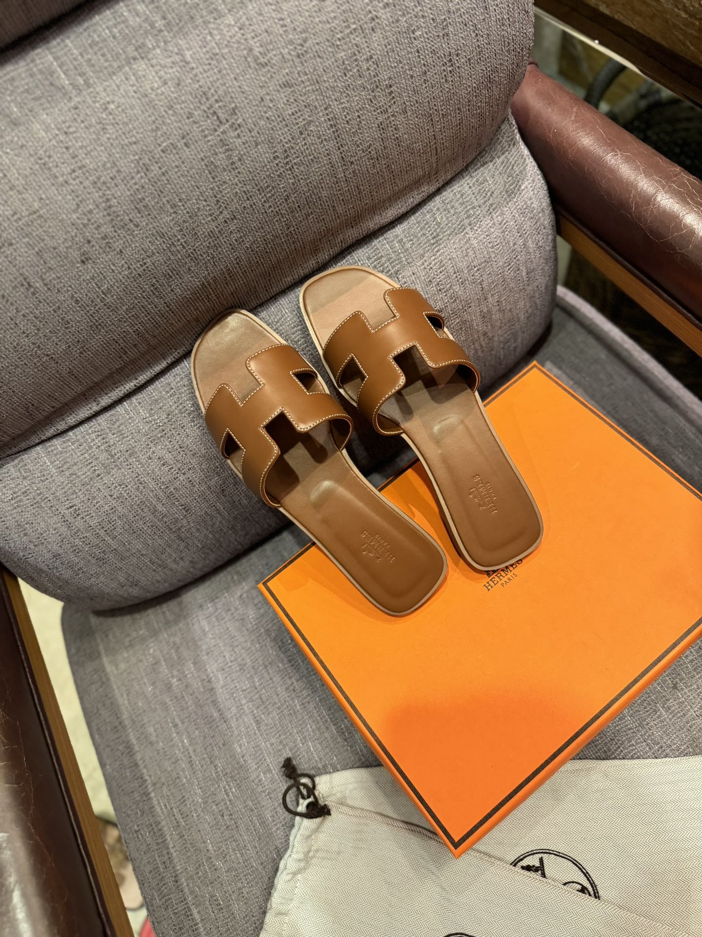 155ZH309Z Popular Slippers