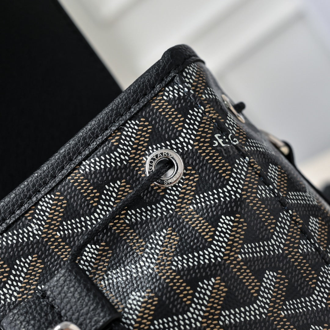 1WA105B Popular bag