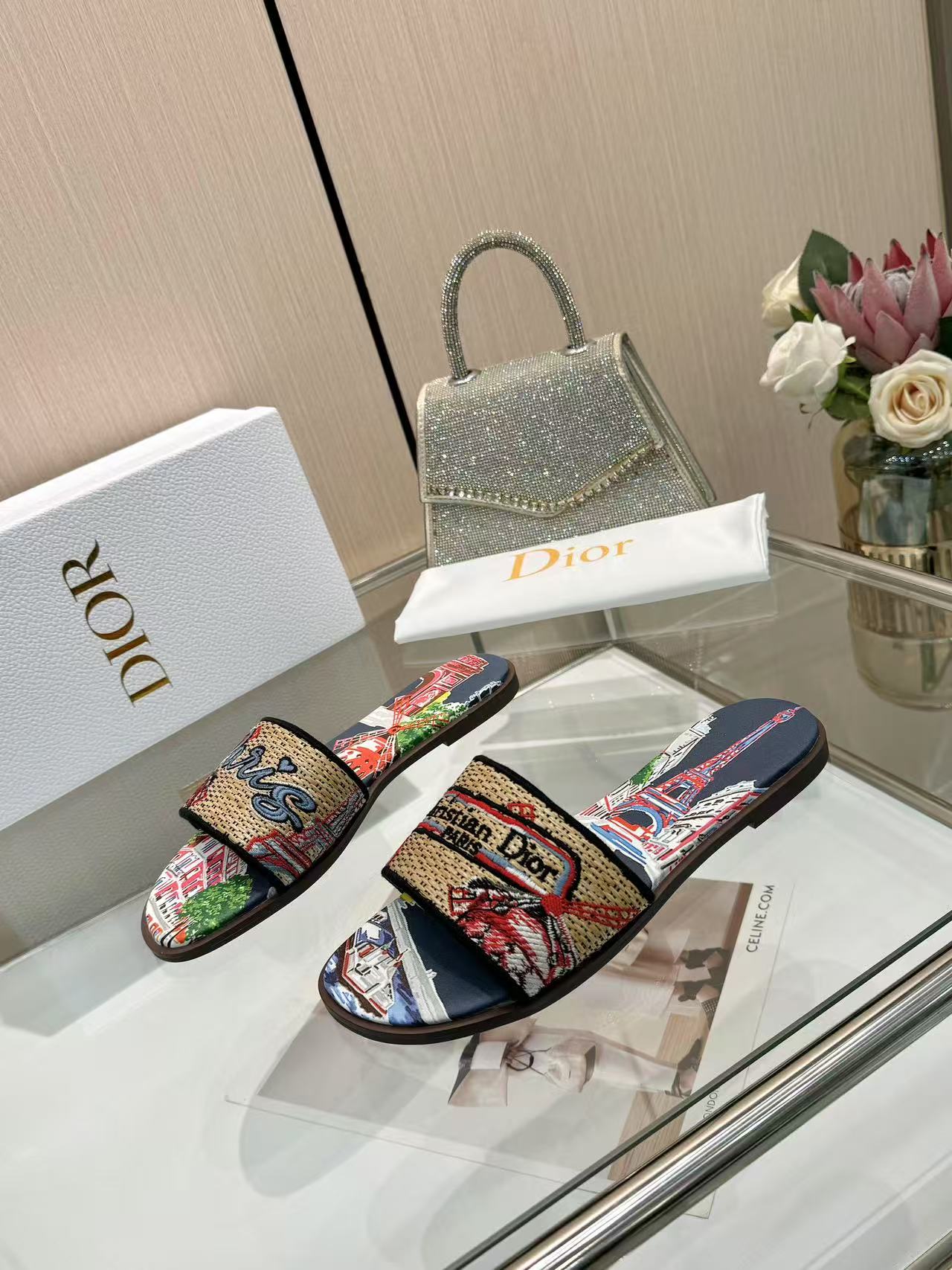 285ZD67Z  Popular Peather Slippers