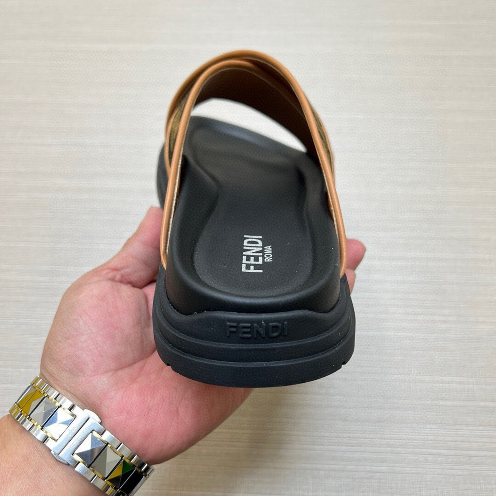 5LF224Z Popular Slippers
