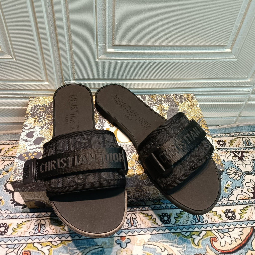 14D20Z Popular Slippers