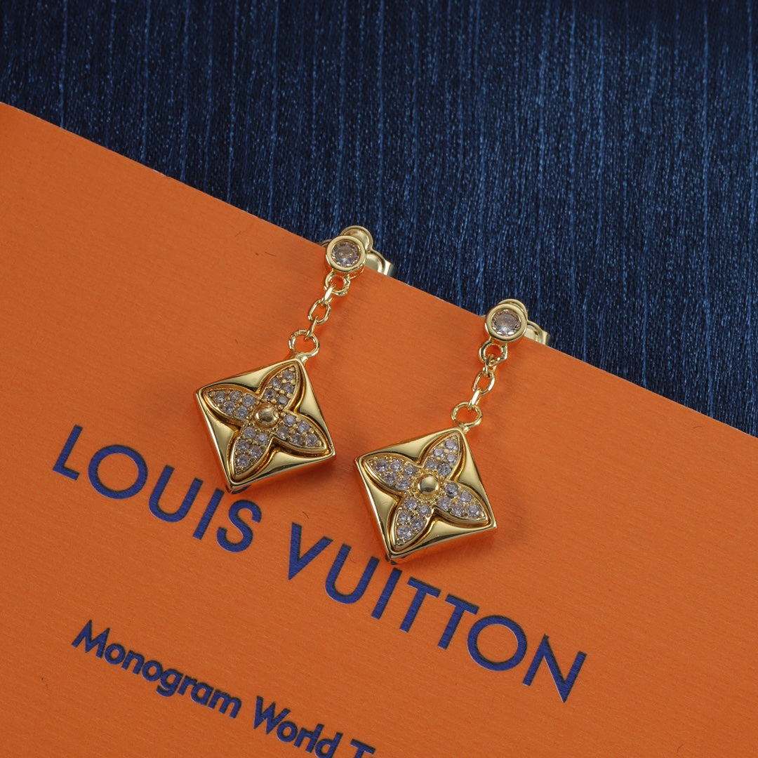 136NE67E Popular  Earrings