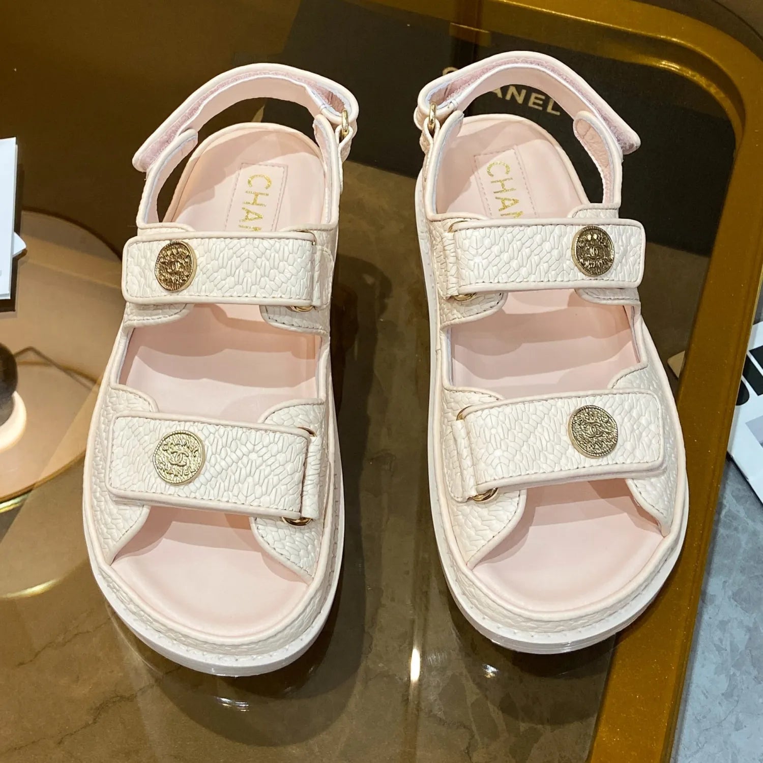 255QC49Z Popular leather shoes