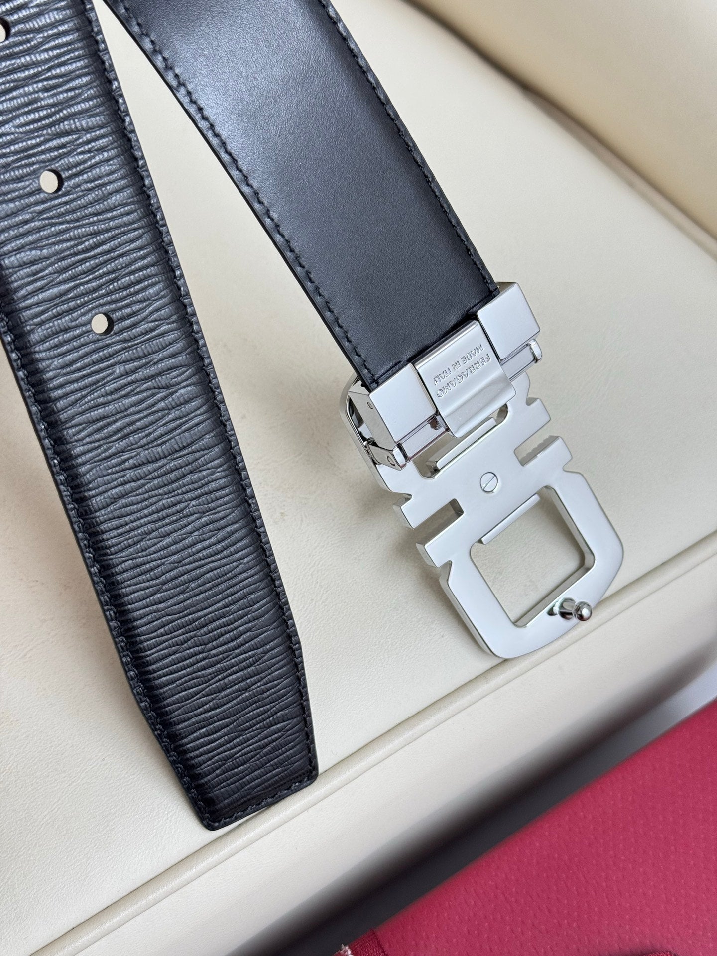 P1Q115A54 Popular High quality belt With full package