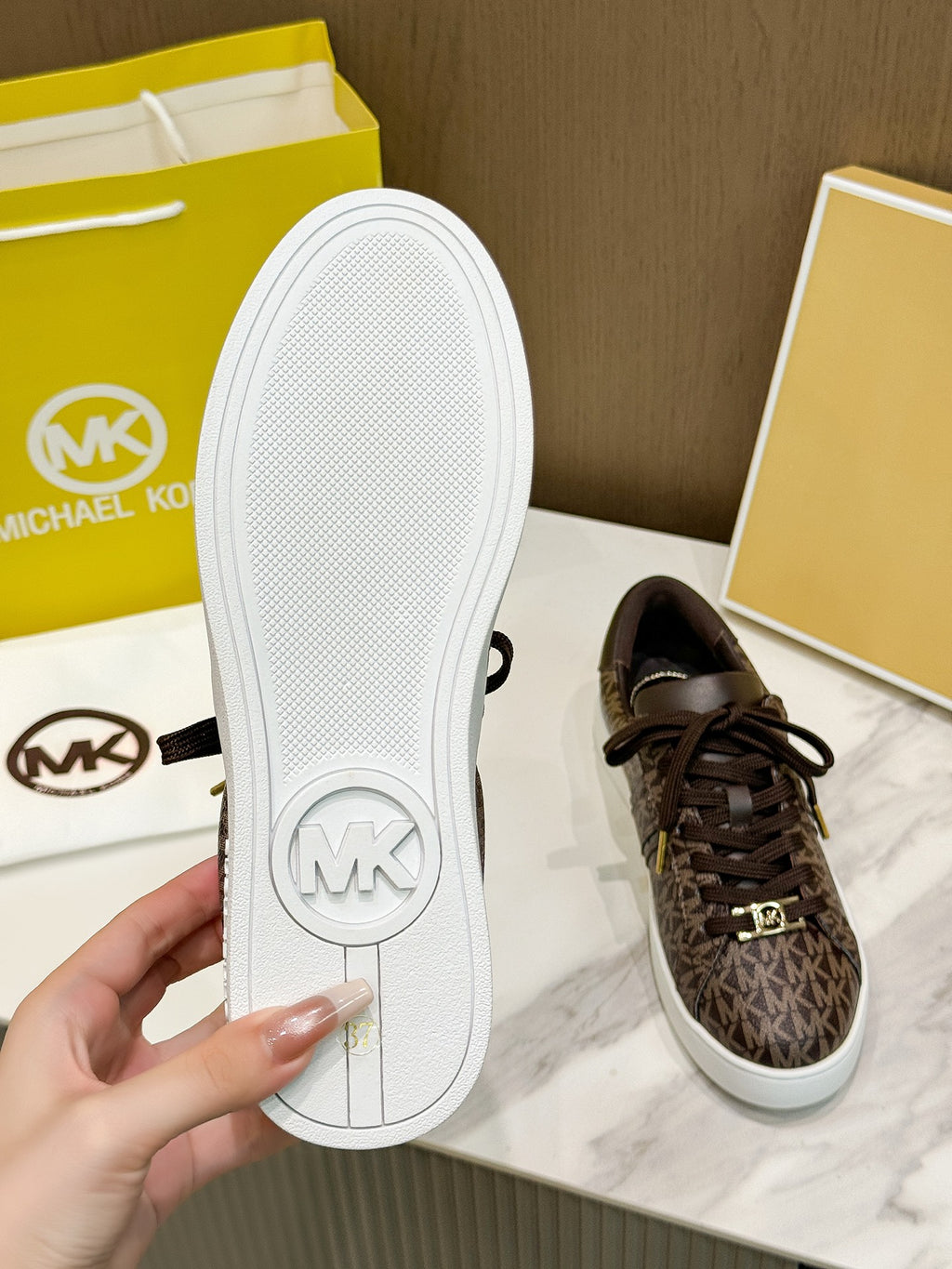 285ZA48Z Popular high-quality shoes