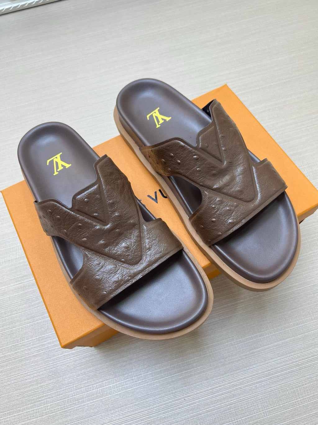 5LE227Z Popular Slippers
