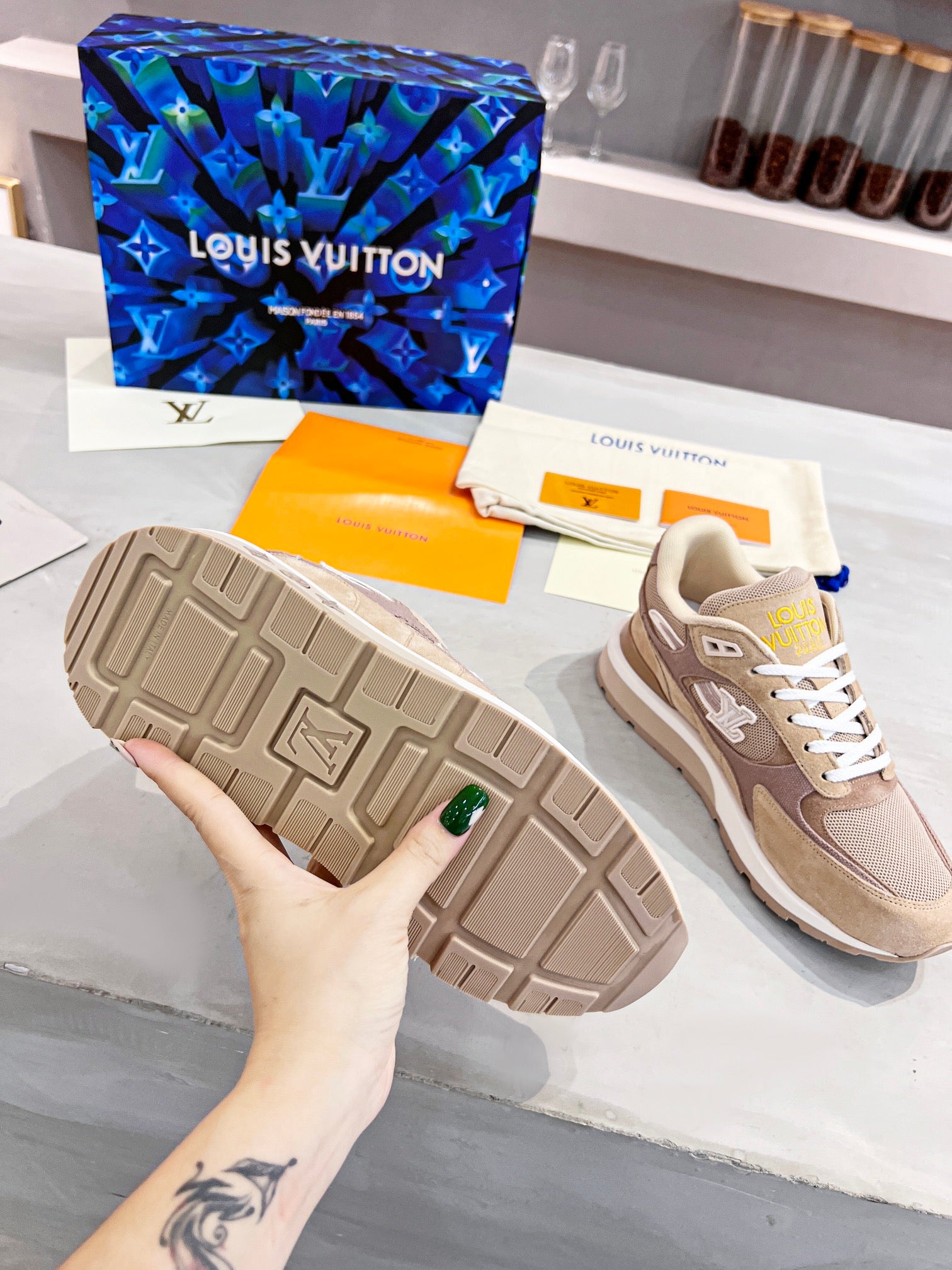 2105QE233Z Popular high-quality  Shoes