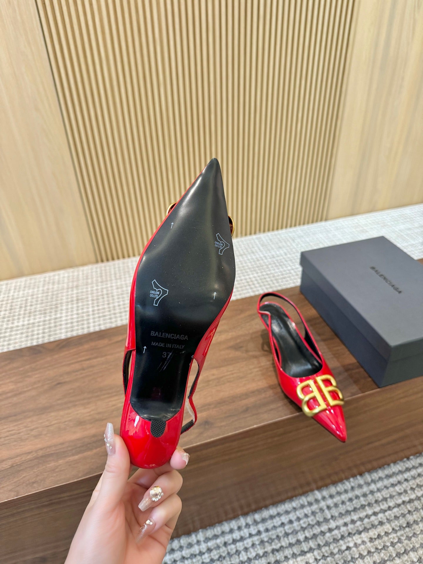 255QJ45Z Popular  leather High heels
