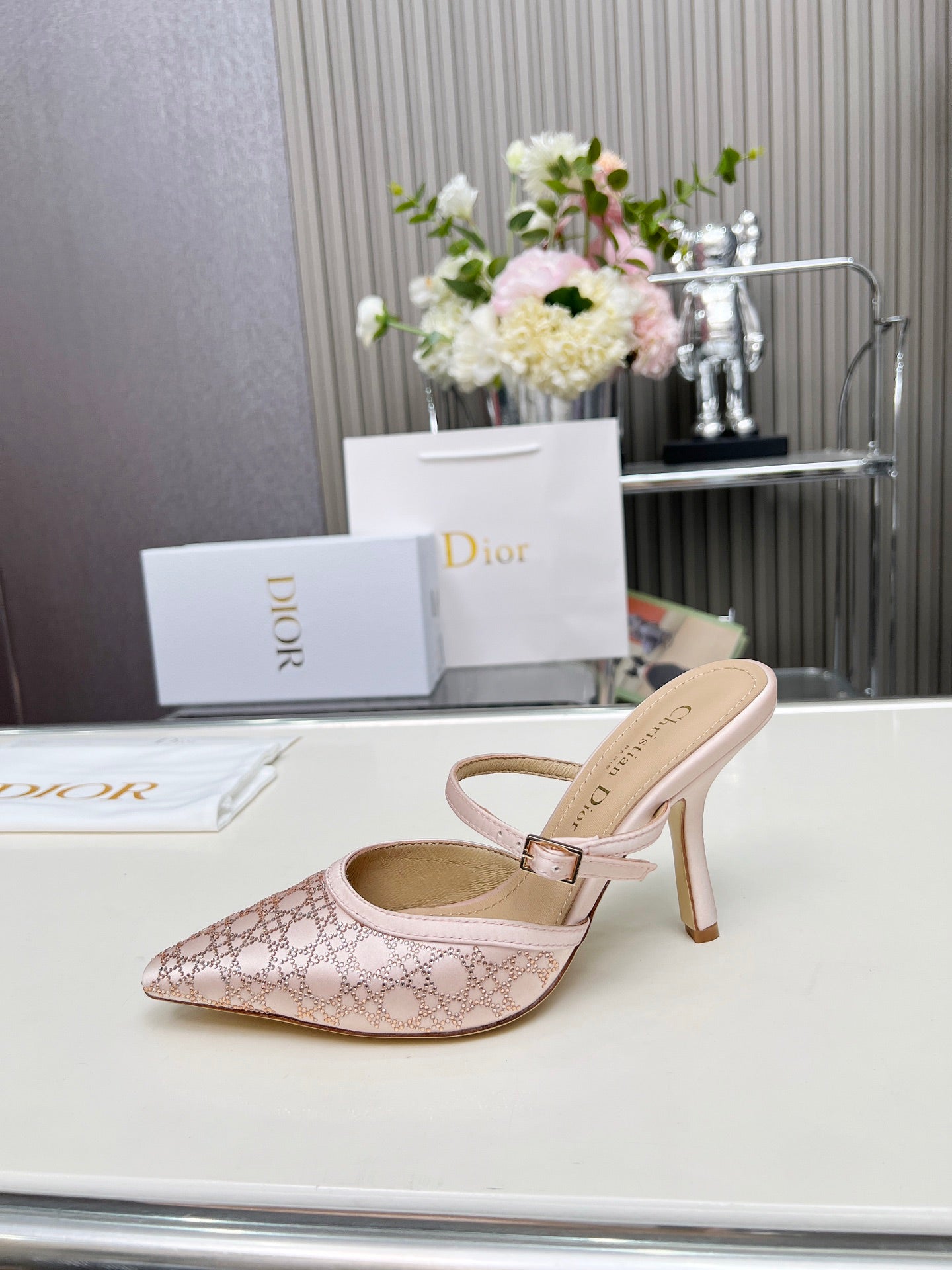 295QD117Z Popular high-quality leather  High heels