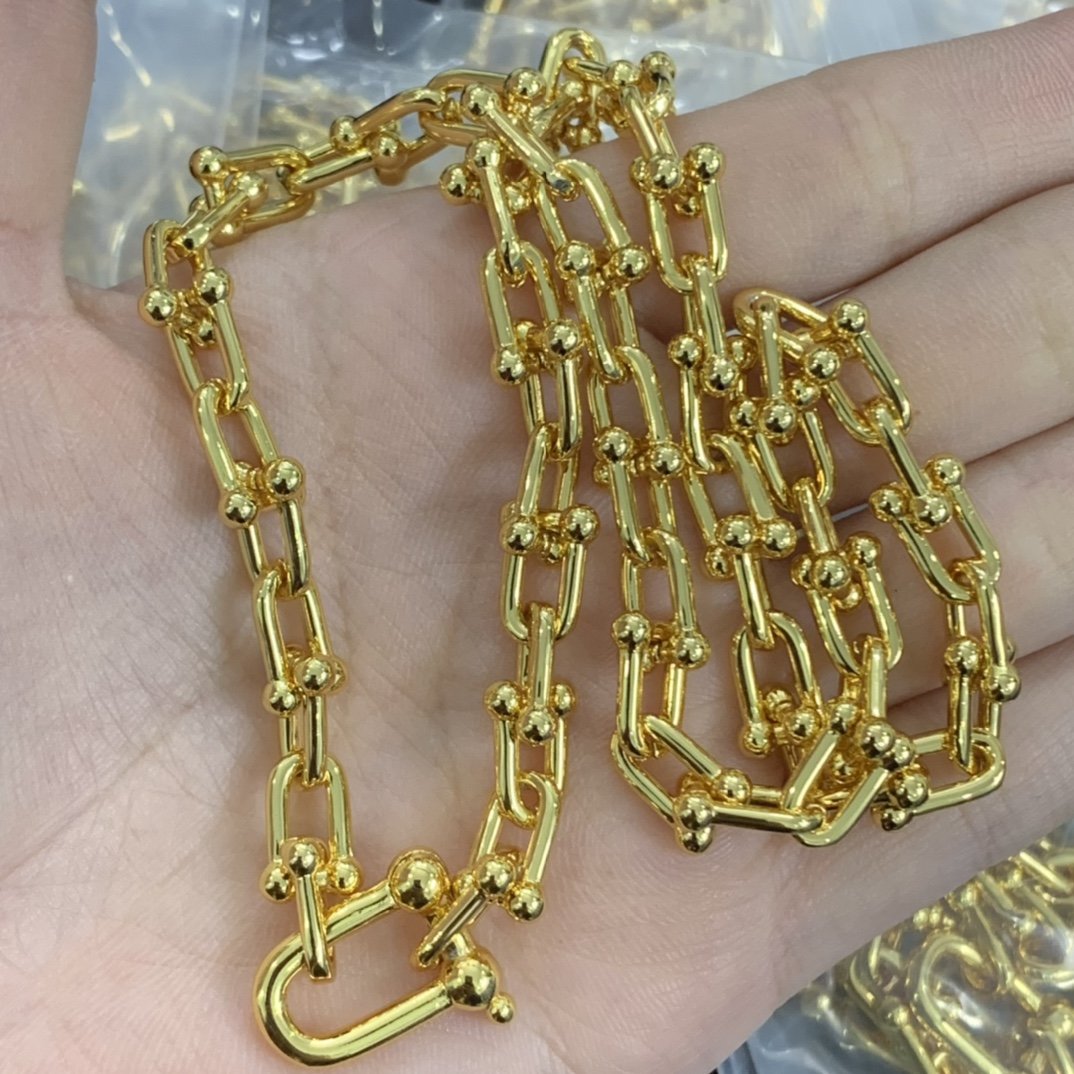 8XT30X  Popular     Earring Bracelets Necklaces