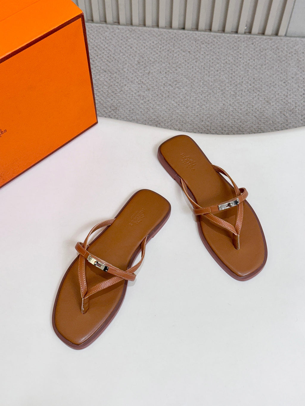 Z2X66H7 Popular high-quality leather Shoes