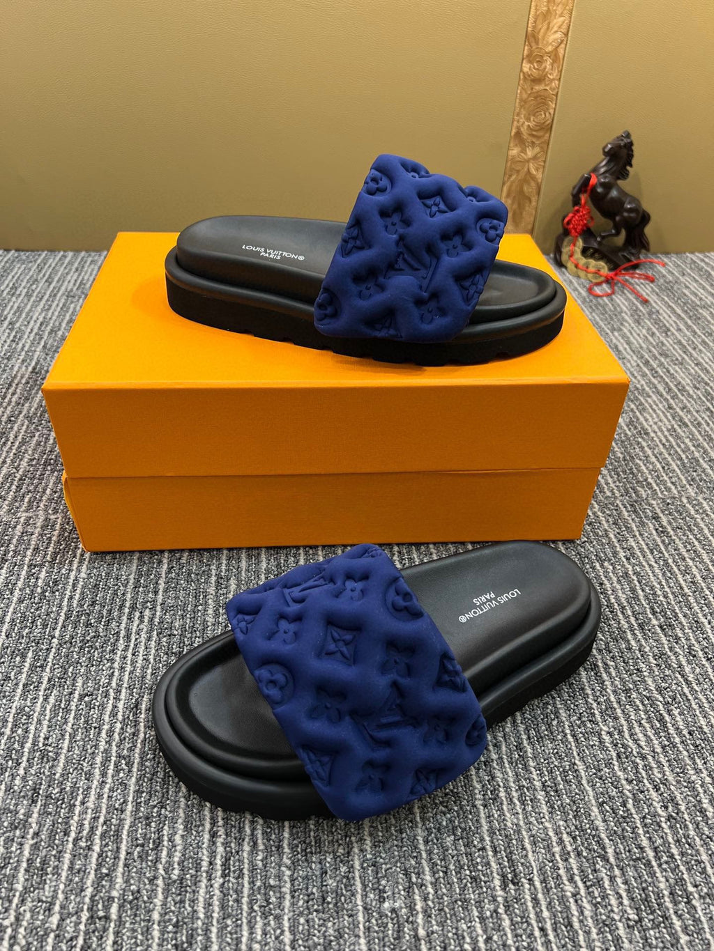 5YE116Z Popular Slippers
