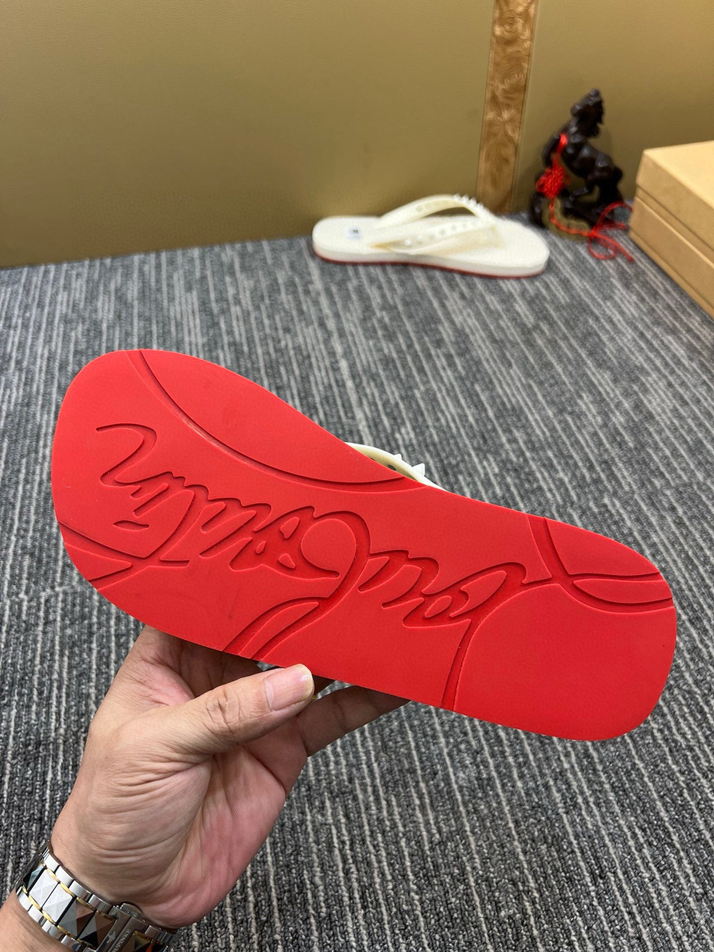 535ZA290Z Popular Slippers
