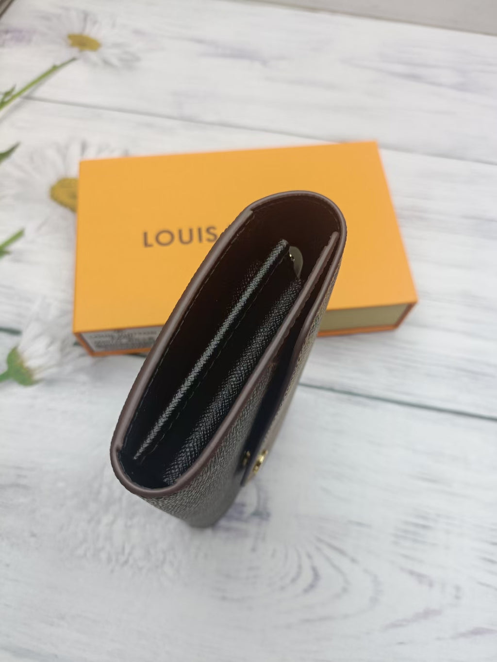 1XE93B Popular  leather wallets