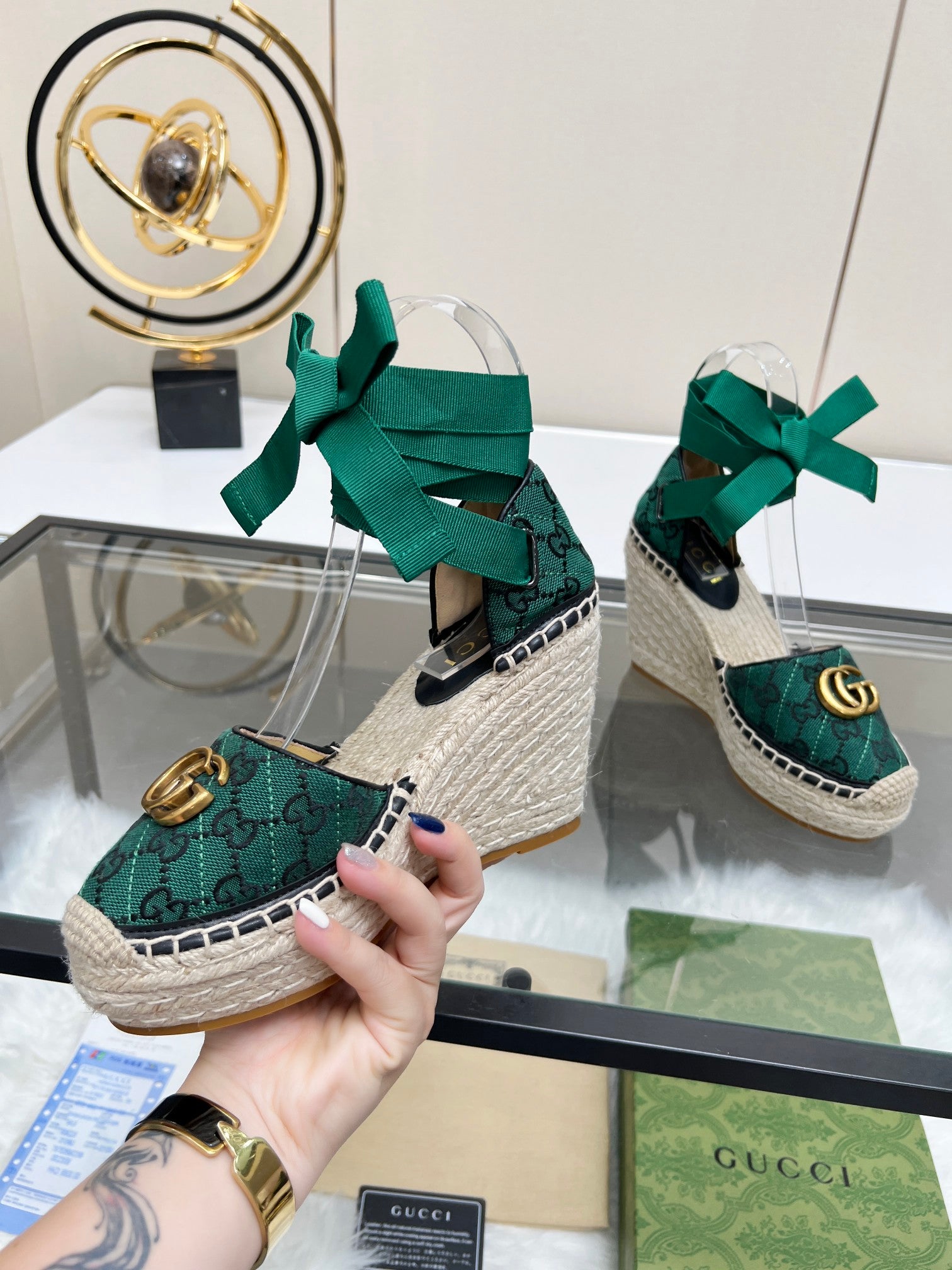 Z2X66B29  Popular High heels