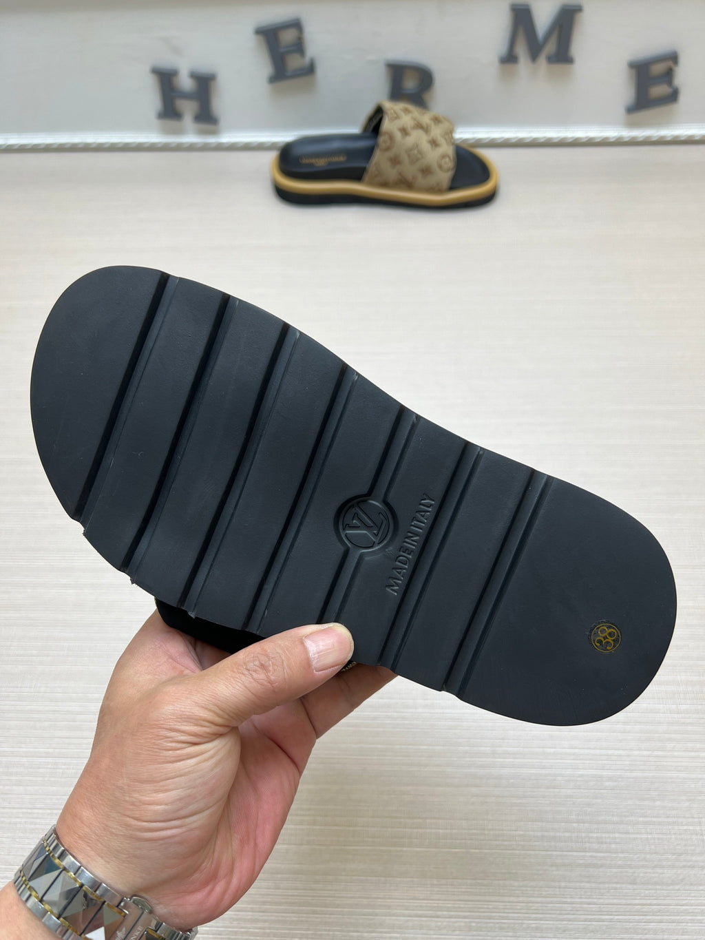 54E100Z Popular slippers Sole thickness 5cm