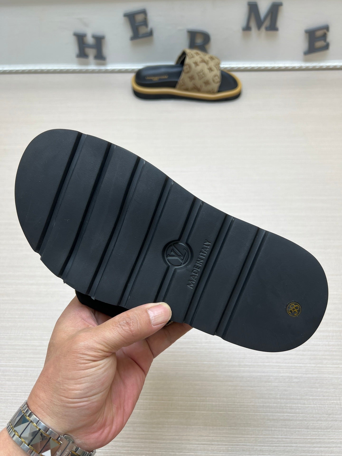 54E100Z Popular slippers Sole thickness 5cm