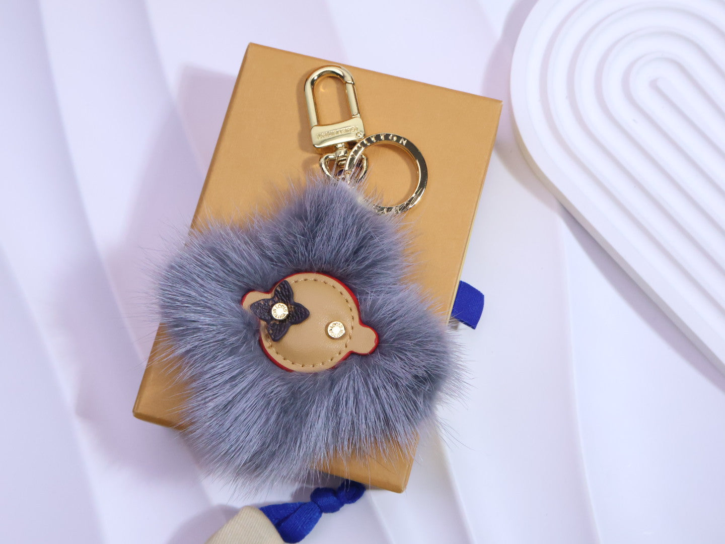 35QE26A Popular bag 's charms accessories