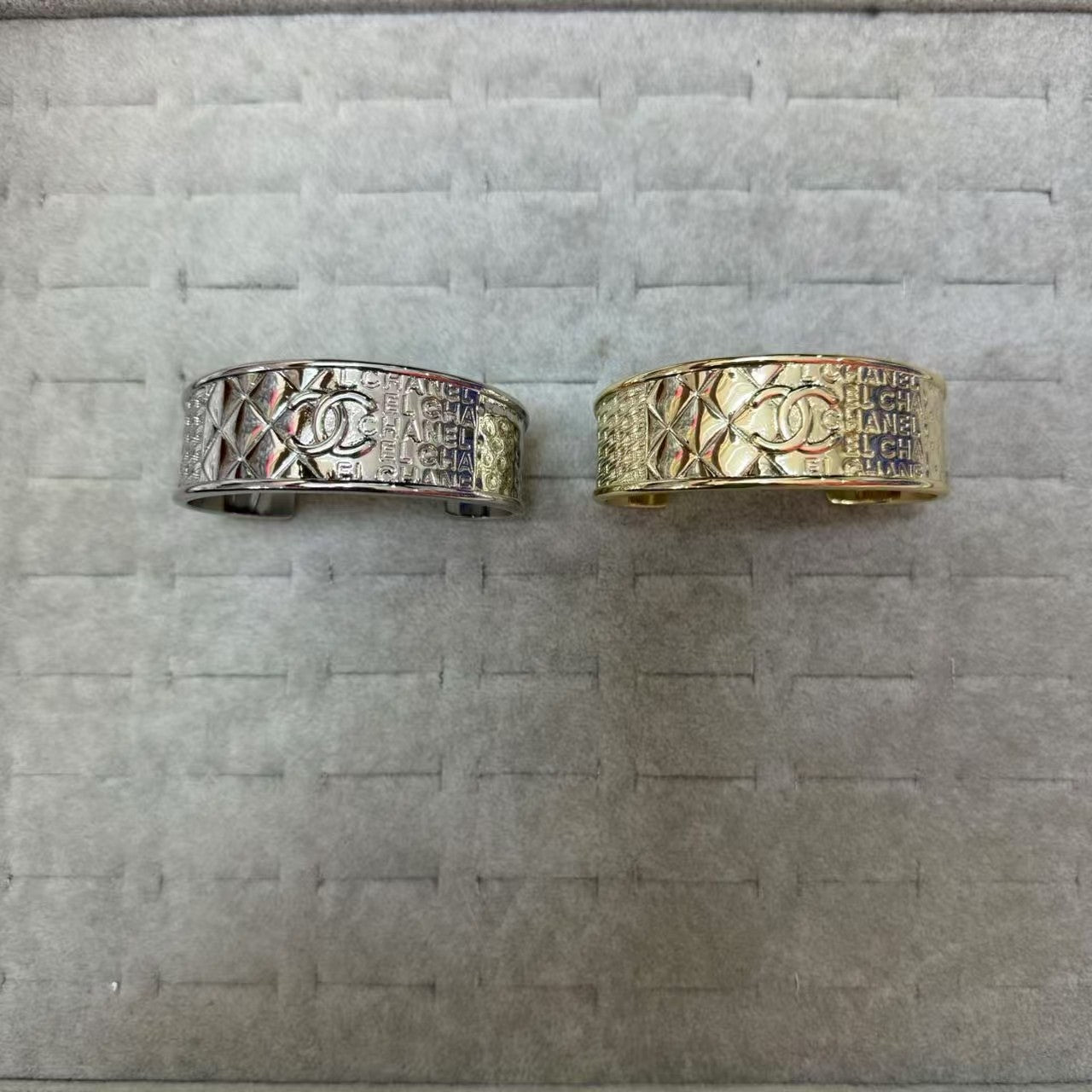 14C722K  Popular Bracelets
