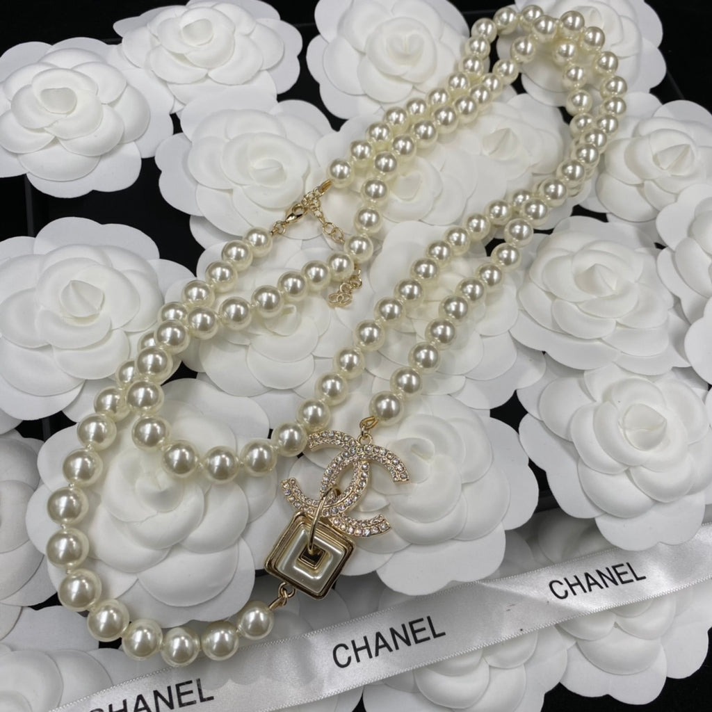 14C381X  Popular   Necklaces