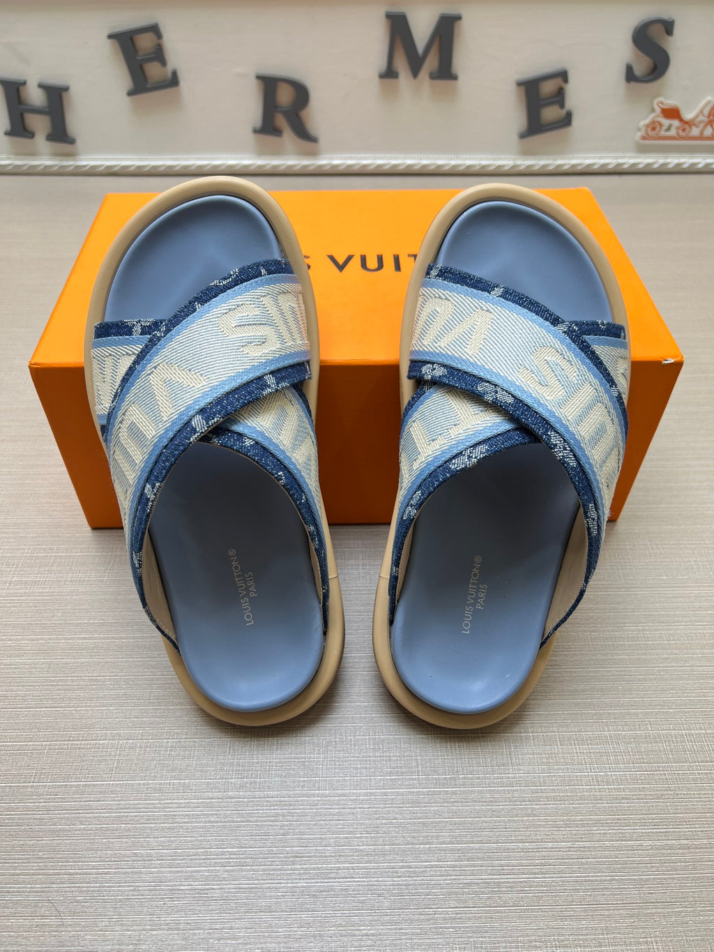 535ZE272Z Popular Slippers