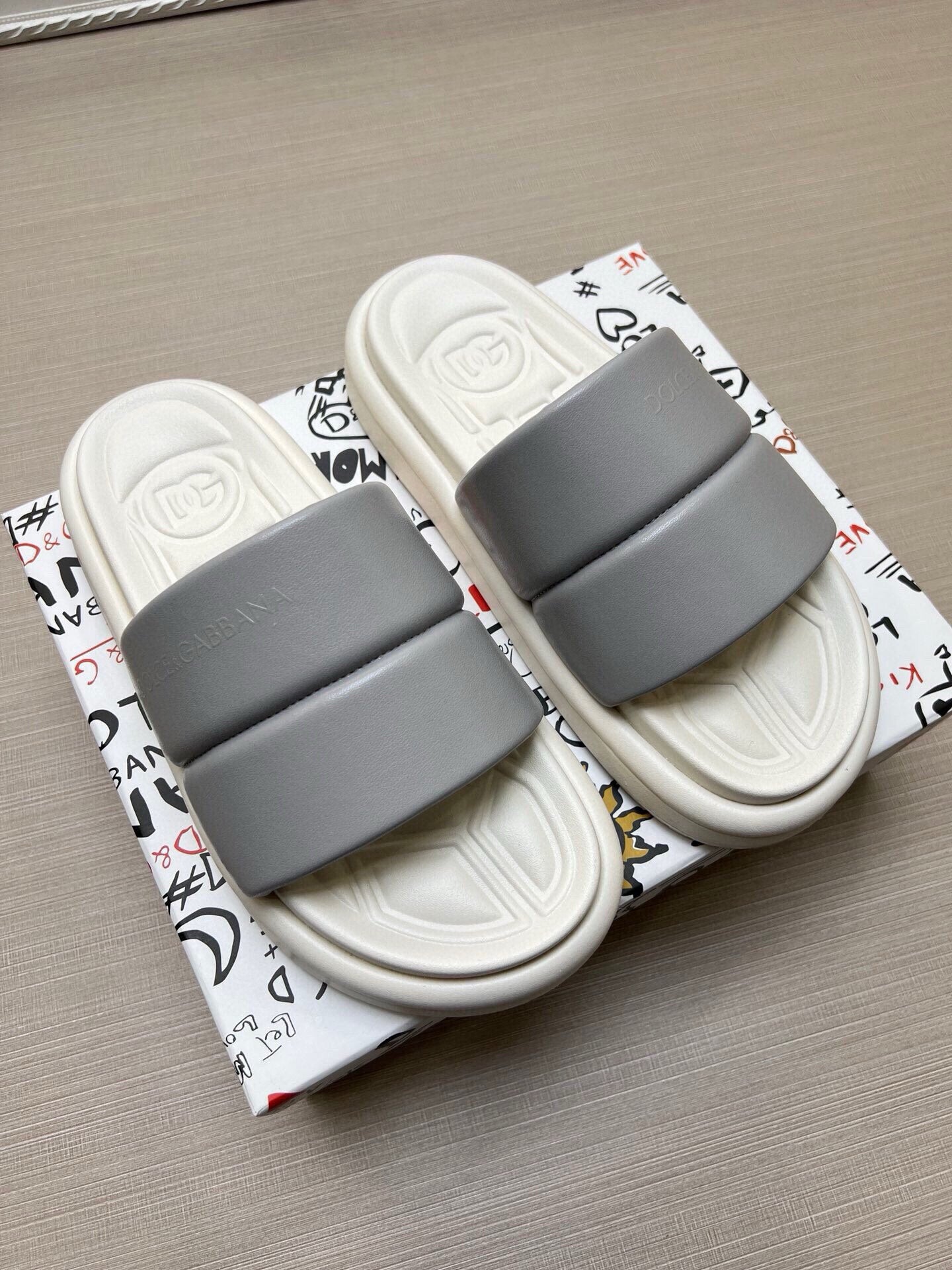 535ZA269Z Popular Slippers