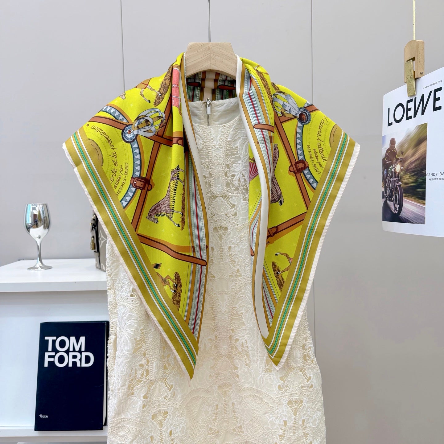 136NH4W Popular Silk Scarve