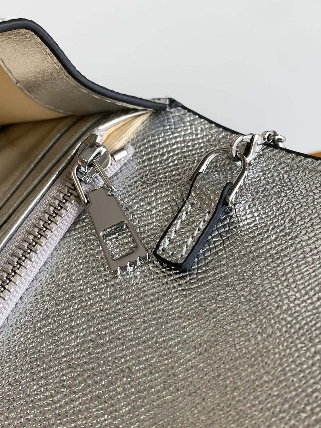 1XVL272B Popular   leather bag 