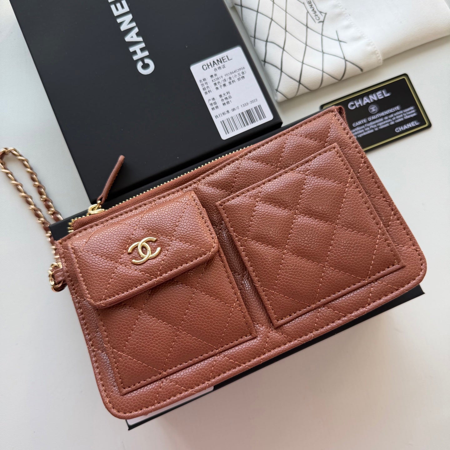 146PC22B Popular leather bag