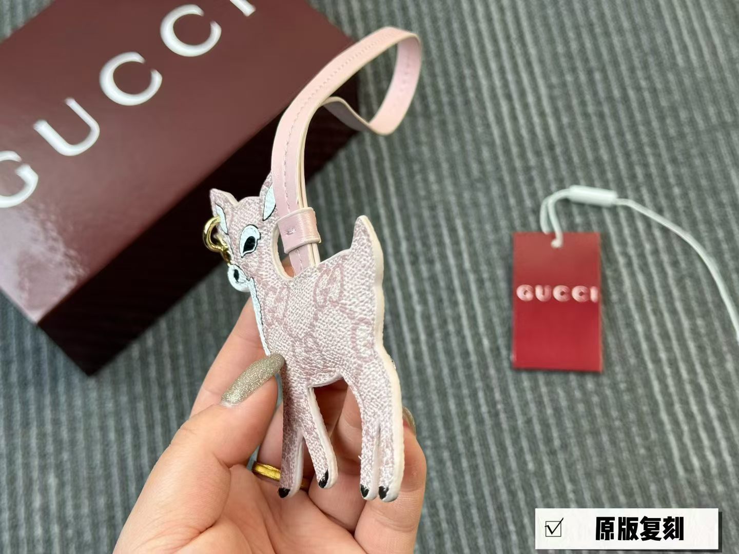 336BB3A  Popular bag 's charms accessories