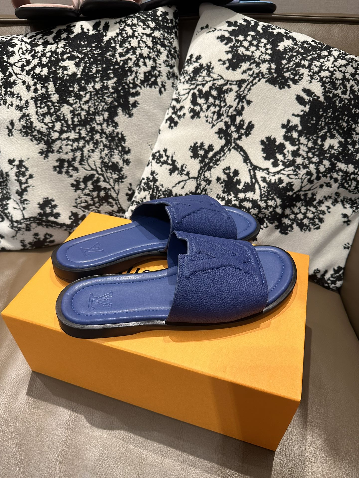 285ZE25Z  Popular leather Shoes