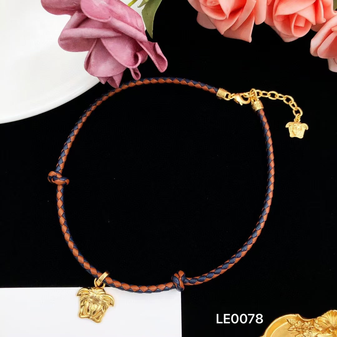 15QV139X Popular Necklace