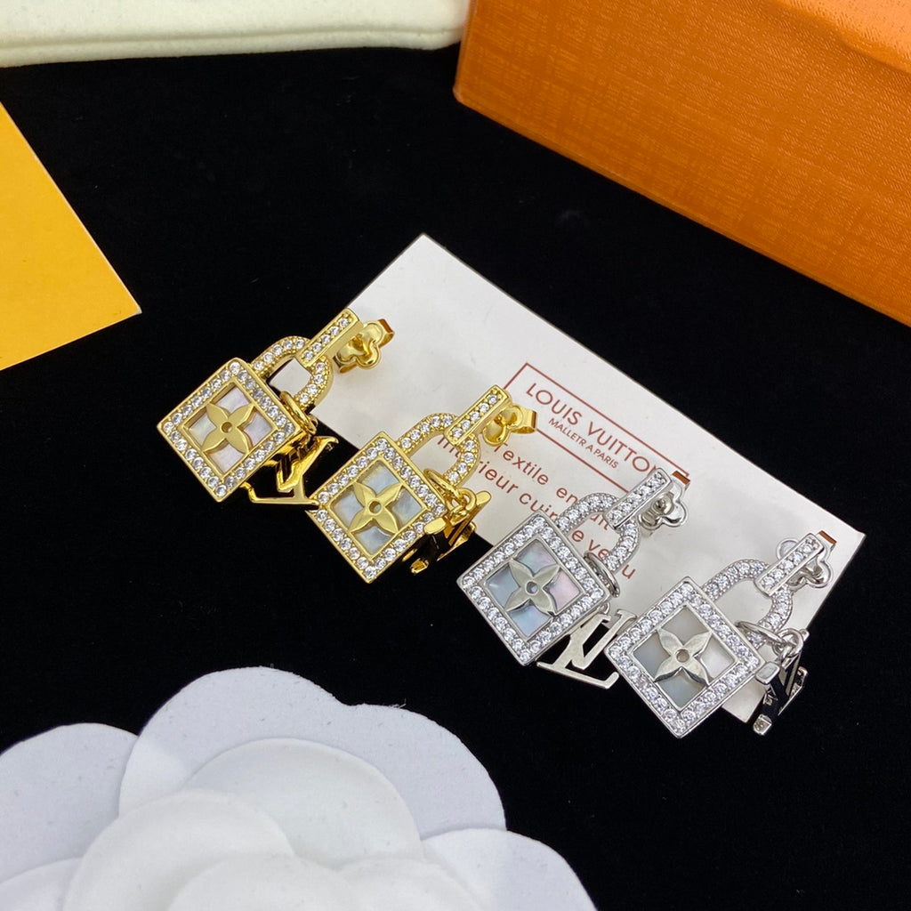15ZE59E Popular Earrings