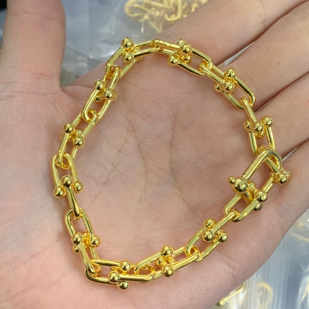 8XT30X  Popular     Earring Bracelets Necklaces