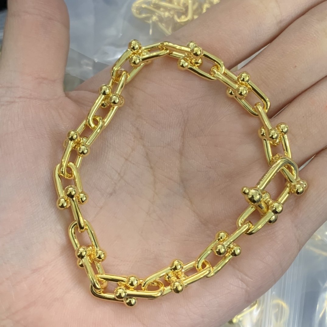 8XT30X  Popular     Earring Bracelets Necklaces